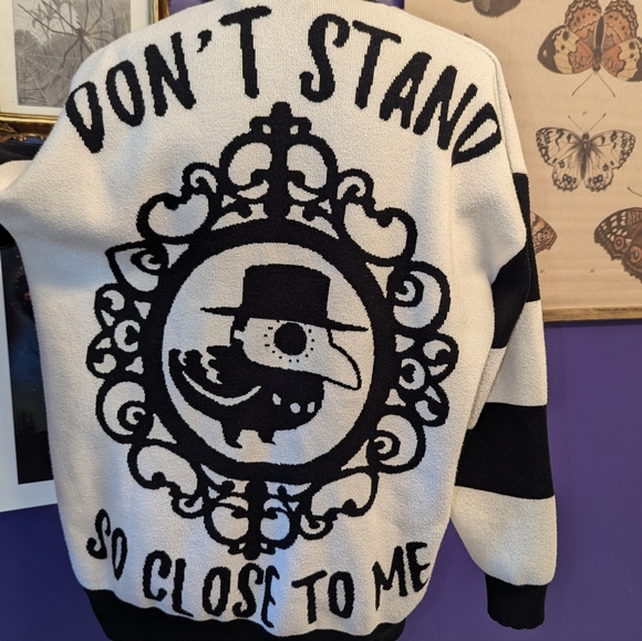 Oversized Gothic Cardigan 🖤 - Picture 7 of 10